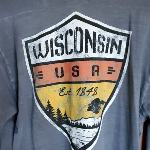 Legacy Vintage Inspired Graphic WISCONSIN USA Long Sleeve Sz XL T-shirt w Pocket - Picture 7 of 13